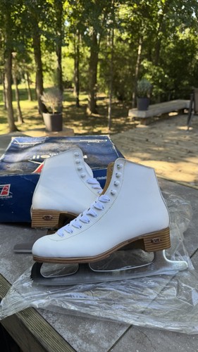 Riedell ice skates figure - ice,